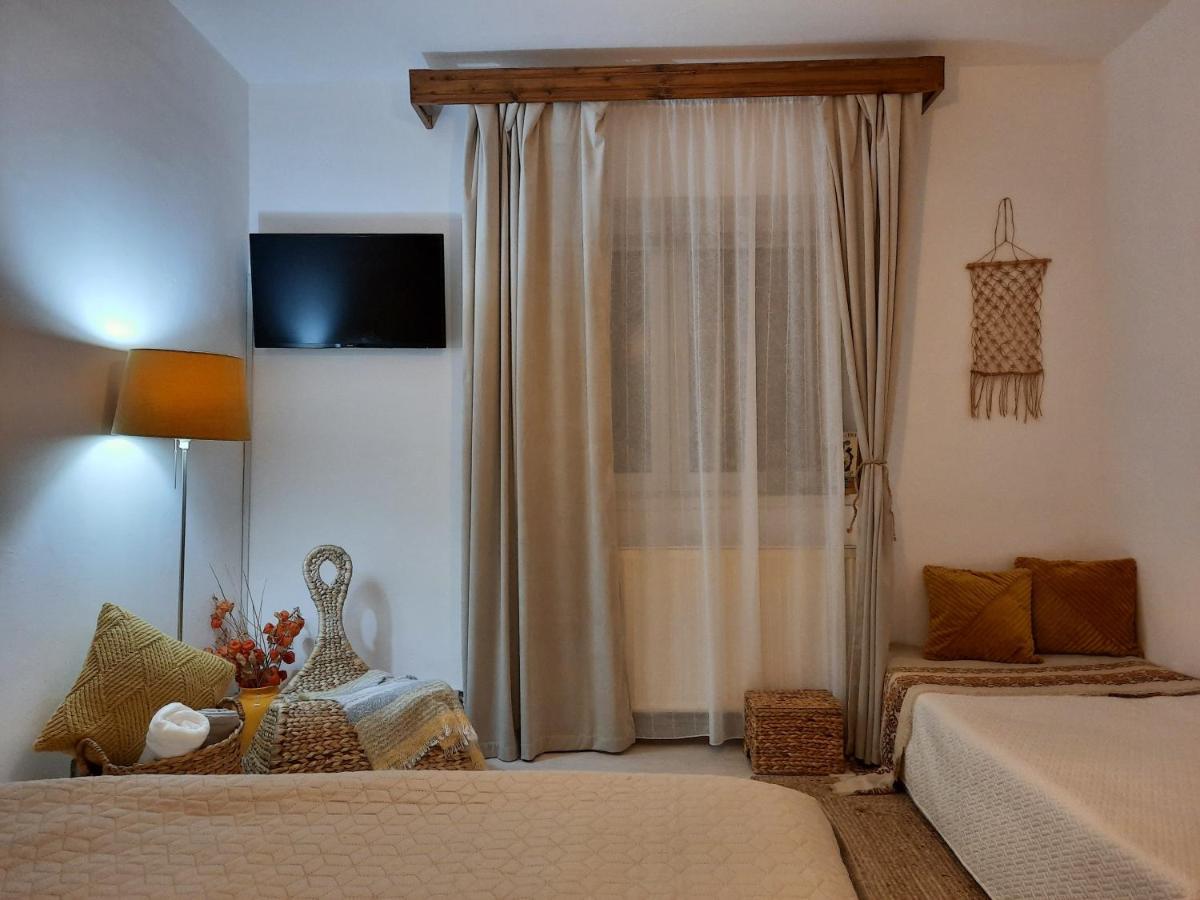 Cocooning In A Lovely Mountain Suite - Two Azuga Exterior photo