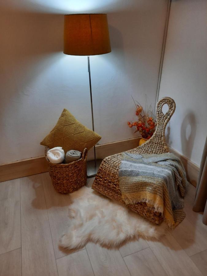 Cocooning In A Lovely Mountain Suite - Two Azuga Exterior photo